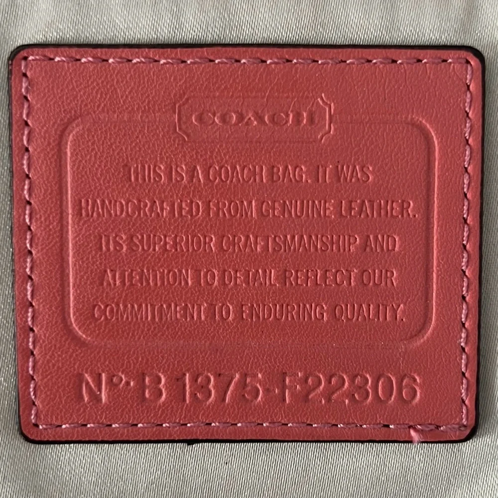 Coach Kirstin Coral Salmon Pink Leather Hobo Shoulder Bag‎